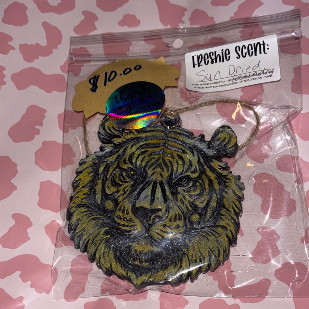 Tiger Car Air Freshener/sun dried laundry scented